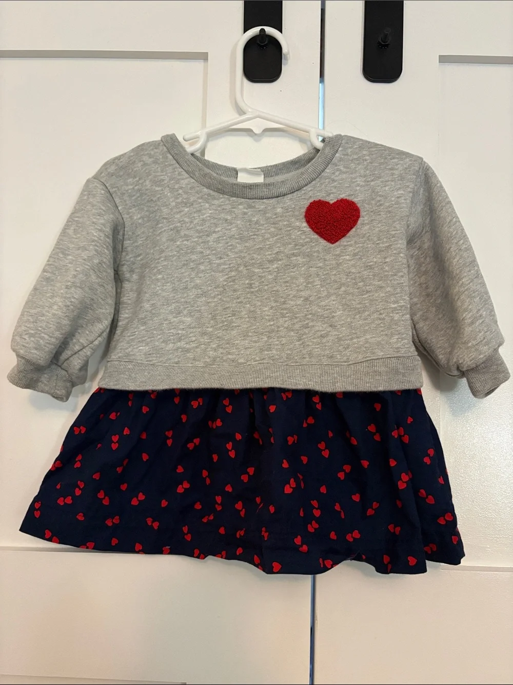 Baby Gap Girls Grey Sweatshirt Dress with Navy & Red Heart Print